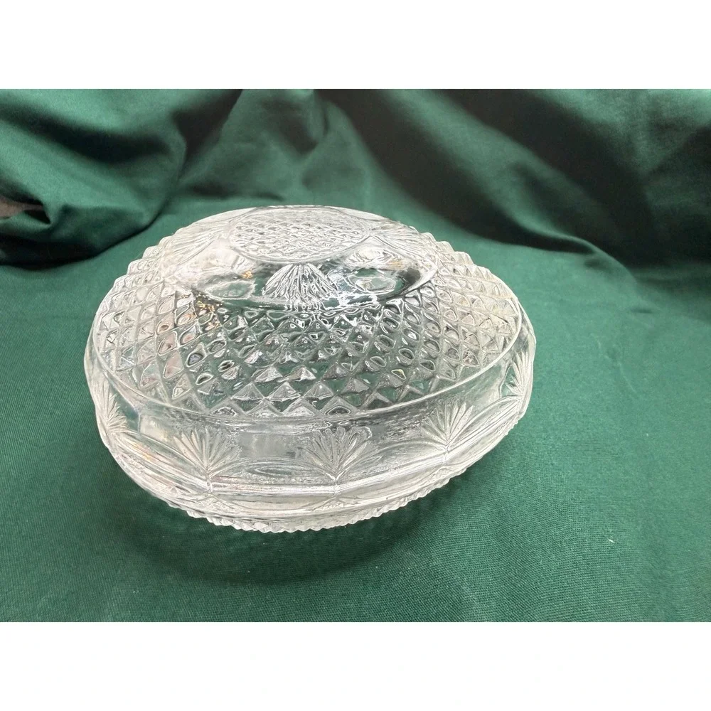 Avon Mother's‎ Day 1977 Vintage Clear Cut Glass Candy Dish Diamond Pattern Decor